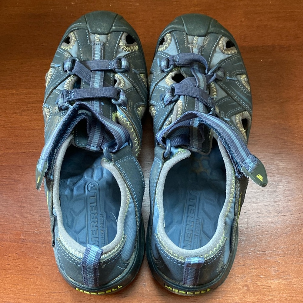 Merrell Hydro hiker sandal size 4M youth men